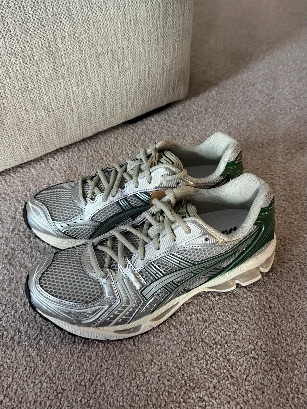 ASICS Gel-Kayano 14